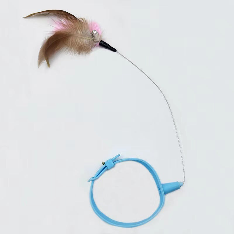 Collier interactif pour chat ZenPaws™ – Plume & clochette intégrées